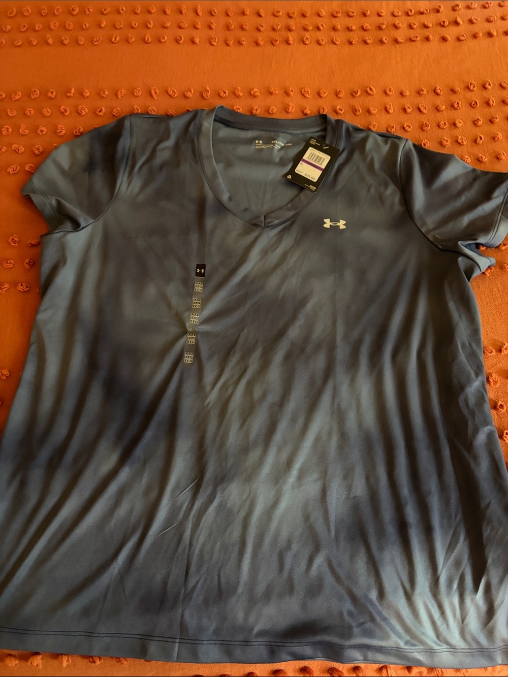 Under Armour Women’s Navy V-Neck Athletic Tee